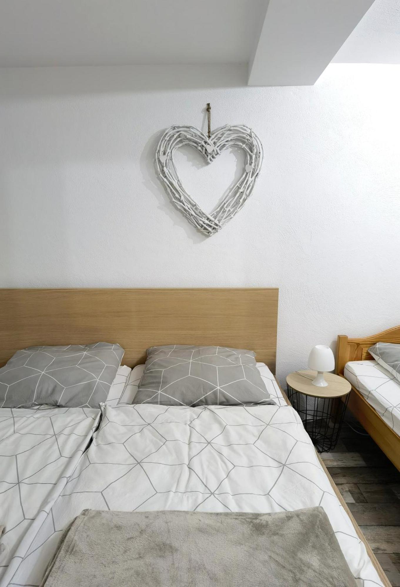 Ferienwohnung - Appartement "Painted Horse" Im Herzen Des Pfaelzer Waldes Reichenbach-Steegen Eksteriør bilde